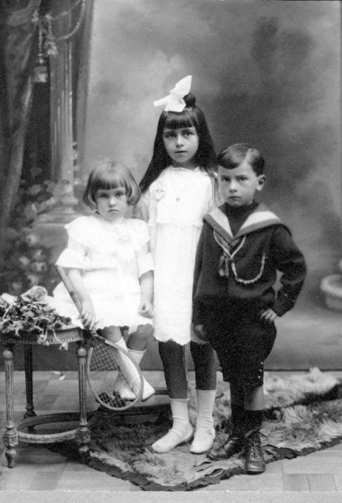 Maria (midden), Albert en Paula Wera