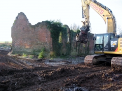 Afbraak ruïne Hof ten Male december 2014 (6).JPG