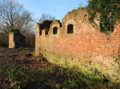 Afbraak ruïne Hof ten Male december 2014 (3).JPG